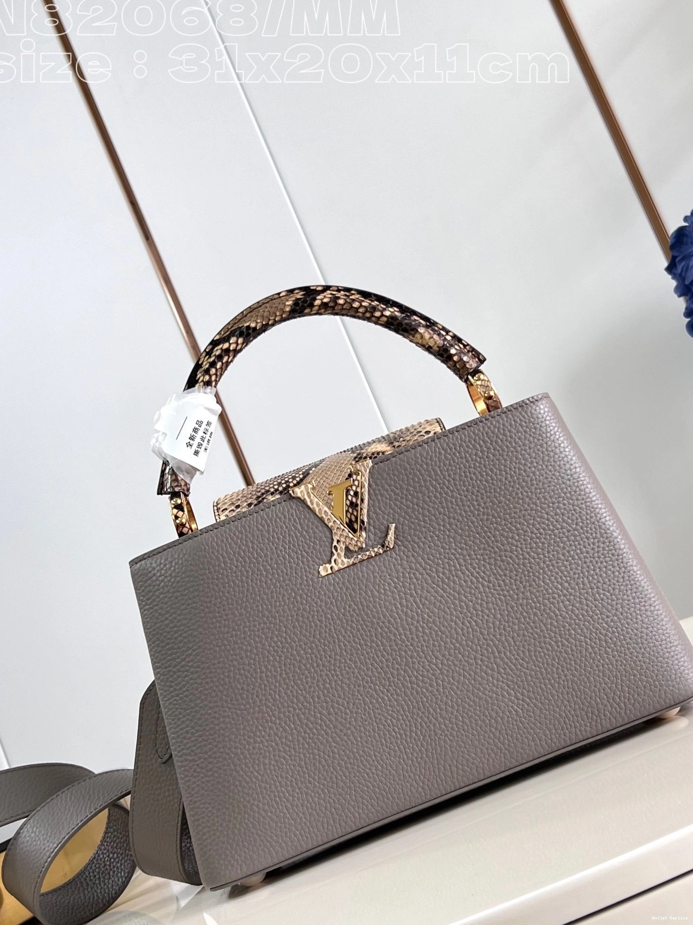 Cheap VUITTON CAPUCINES BB-31.5*20*11CM LOUIS 0814